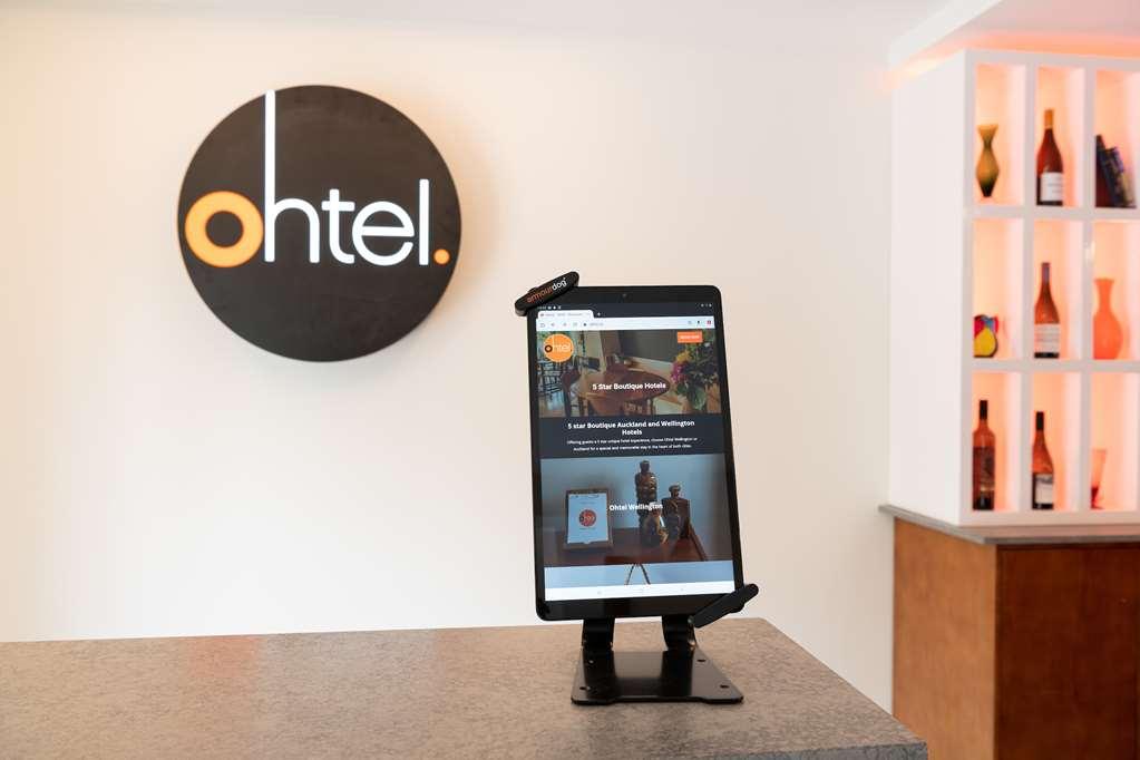 Ohtel Auckland Hotel Interior foto Tablet at the reception desk of Ohtel